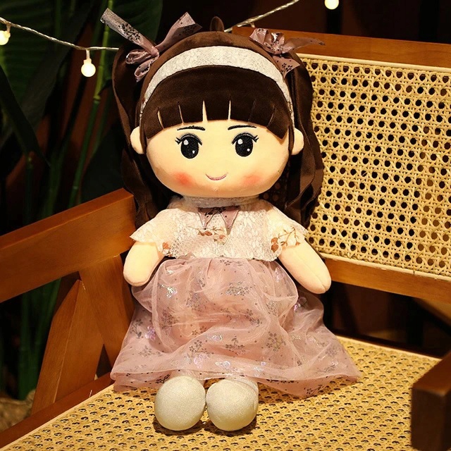 LALKA SZMACIANA PLUSZOWA LALA ZABAWKA PRZYTULANKA DZIEWCZYNKA w SUKIENCE