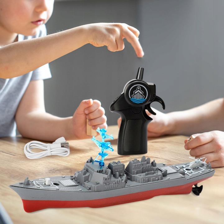 Przypomnienie o niskim stanie baterii łodzi zdalnie sterowanej, ładowalnej,