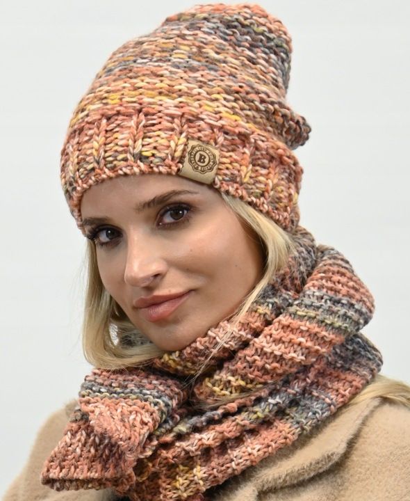 Wełniany Komplet Kobiecy na Zimę Gruby Ciepły Wz4