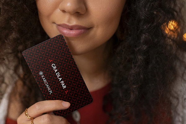 GRA KARCIANA DLA PAR - Ekskluzywne karty z pytaniami, Walentynki 2025