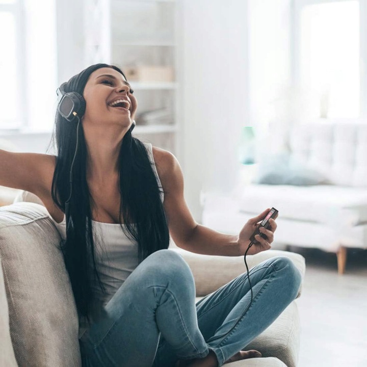 ODTWARZACZ MUZYCZNY MP3 RADIO MINI DYKTAFON + SŁUCHAWKI 16GB PRZENOŚNY