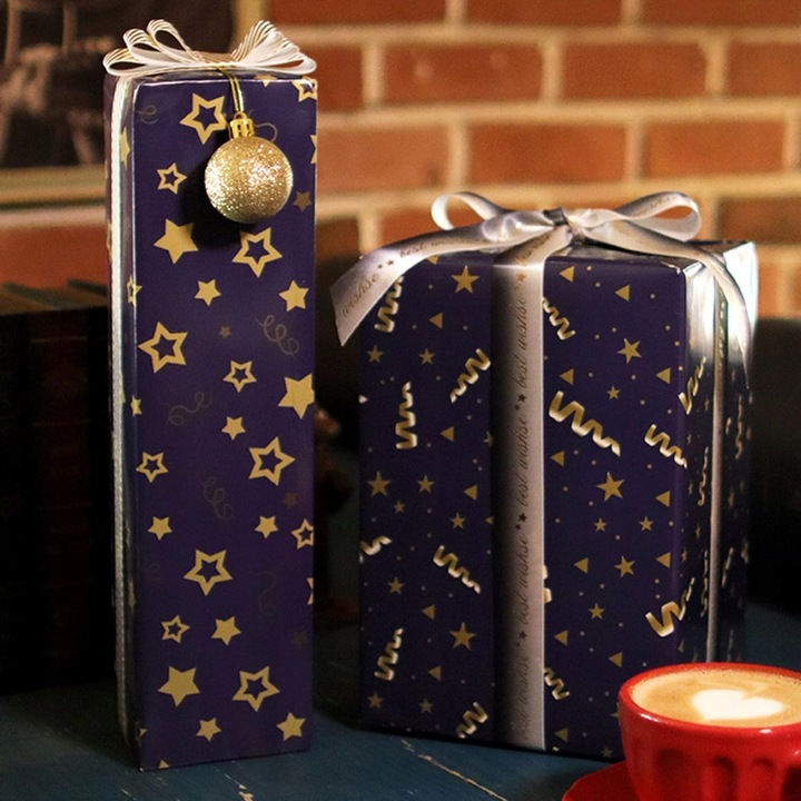 Papier prezentowy świąteczny do pakowania prezentów 4 rolki 76cmx3m