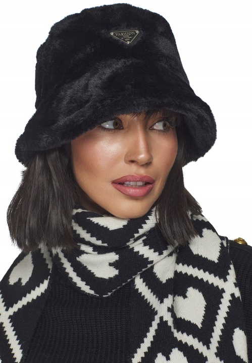 CZAPKA DAMSKA futrzana na zimę zimowa ciepła z futerkiem bucket czarna