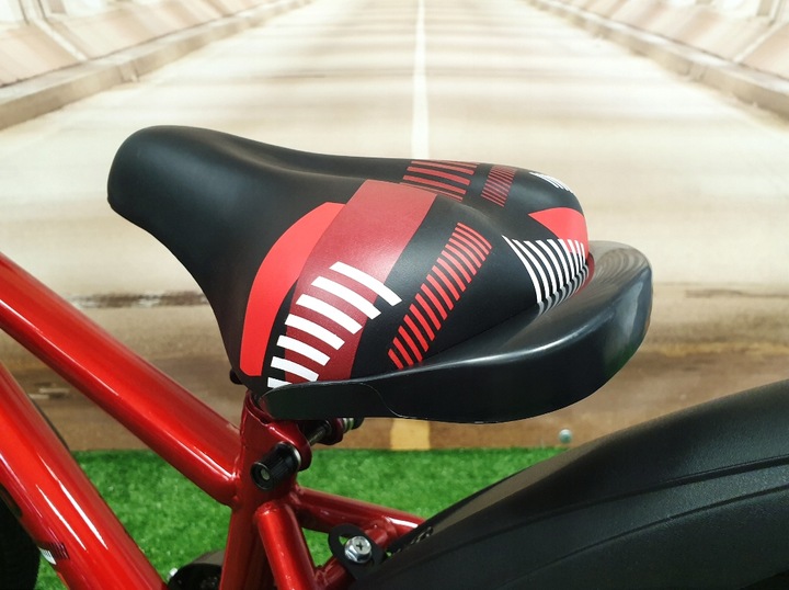 Rowerek dziecięcy dla chłopca 20" CZERWONY + chorągiewka, dzwonek, błotniki