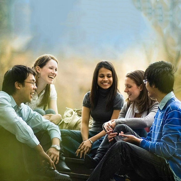 TŁUMACZ JĘZYKOWY, INTELIGENTNY TŁUMACZ GŁOSOWY