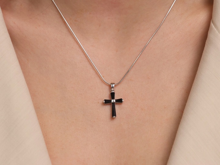 Srebrny krzyż zawieszka z onyksami srebro 925 1.95g dla Niego