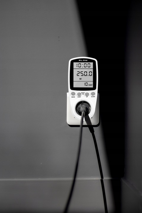 PRECYZYJNY WATOMIERZ WOLTOMIERZ LICZNIK ZUŻYCIA PRĄDU AMPEROMIERZ MIERNIK