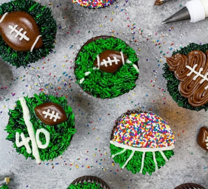 PAPILOTKI DO MUFFINEK foremki na babeczki DEKORACJE urodziny PIŁKA NOŻNA