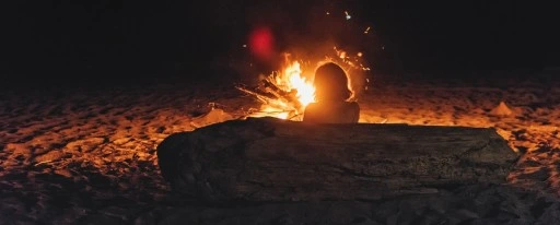 KOCIOŁEK ŻELIWNY GARNEK MYŚLIWSKI 8L NA OGNISKO CIĘŻKI + GRATIS