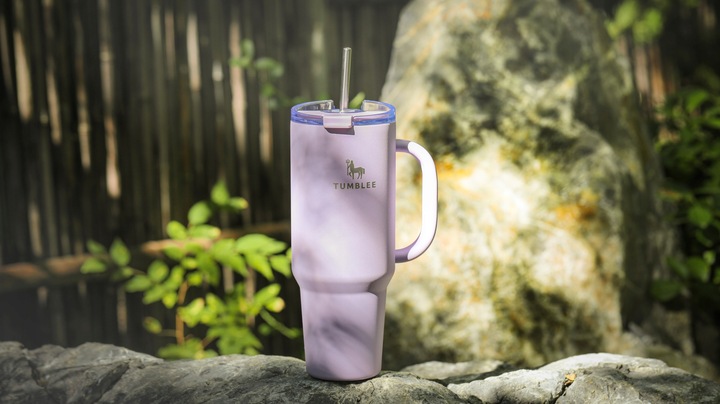 Kubek Termiczny do Auta Ze Słomką Ustnikiem Nieprzeciekający 900ml Termos