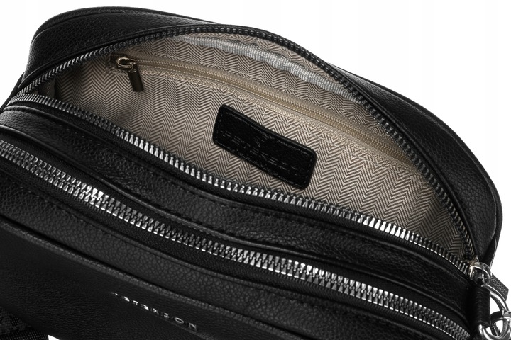 Torebka listonoszka damska PETERSON czarna lekka pojemna na ramię crossbody