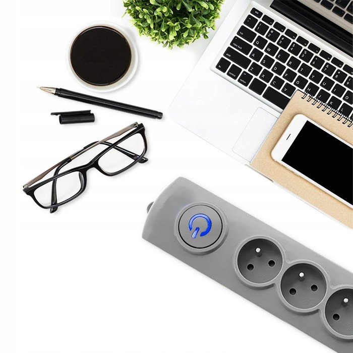 Qoltec Przedłużacz Listwa zasilająca antyprzepięciowa 5 gniazd 1.8m