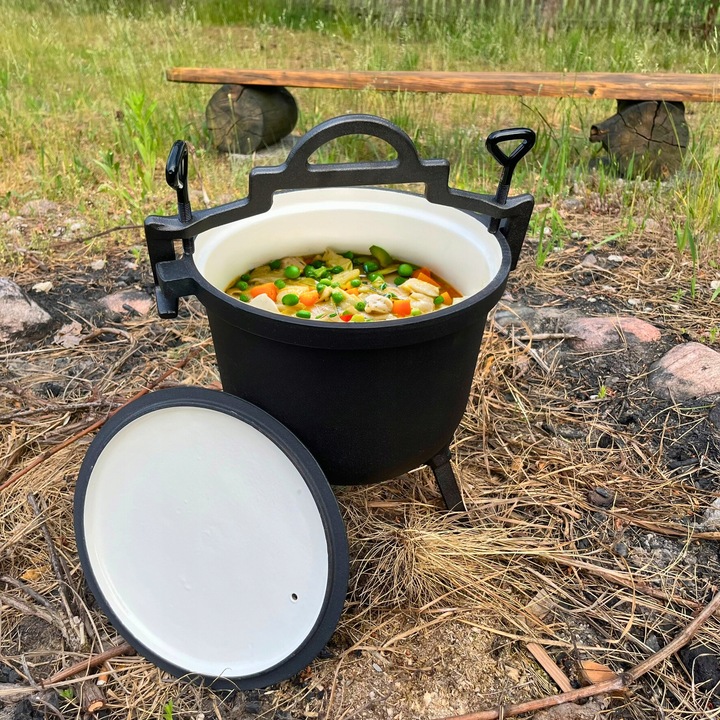 KOCIOŁEK ŻELIWNY EMALIOWANY GARNEK myśliwski węgierski 10L OGNISKO GRILL