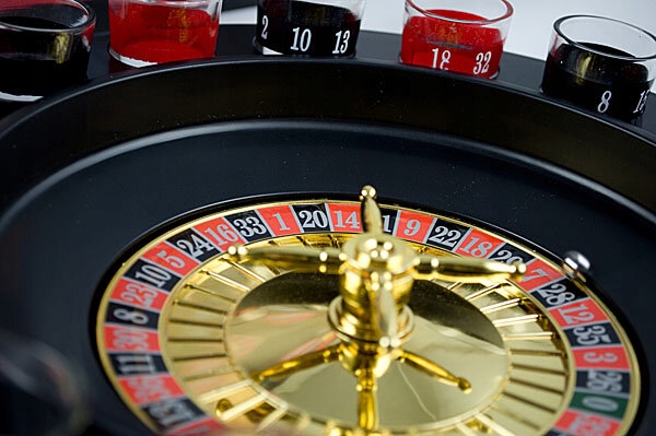 Imprezowa ruletka alkoholowa gra+ 16 kieliszków