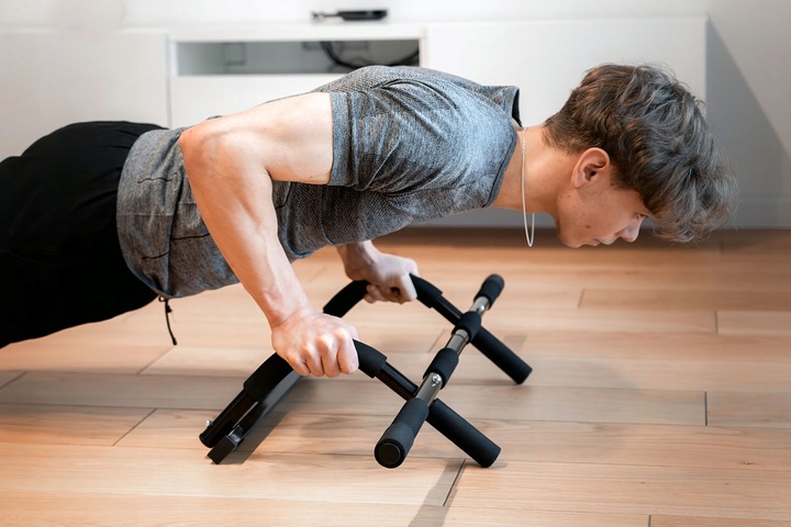 Drążek do Ćwiczeń Wielofunkcyjny do Podciągania Pompek Dipów Wytrzymały