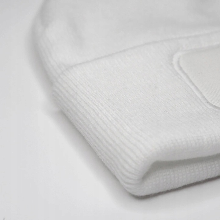 CZAPKA ZIMOWA BEANIE BIAŁA PREZENT NAJGORSZY JEST WIATR ŚMIESZNA UNISEX