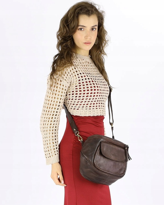 Torebka LISTONOSZKA damska SKÓRZANA szeroki pasek