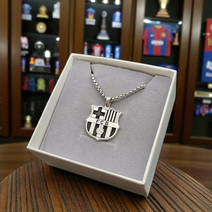 Zawieszka srebrna FCB