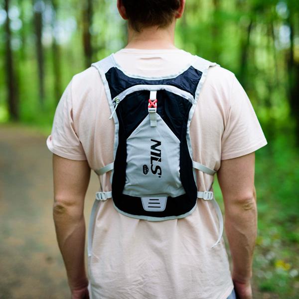 Plecak treningowy DO BIEGANIA poręczny zintegrowany pokrowiec Miejsce bukła