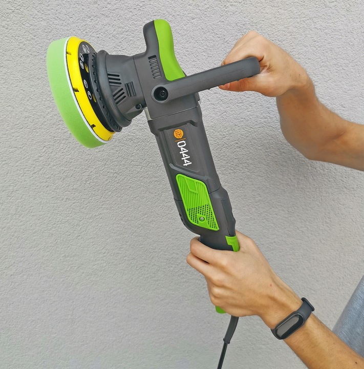 POLERKA SAMOCHODOWA MIMOŚRODOWA OSCYLACYJNA 1600W Z REGULACJĄ 3 X GĄBKA