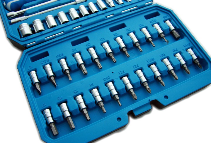 Zestaw Narzędzi Hogert Technik HT1R416