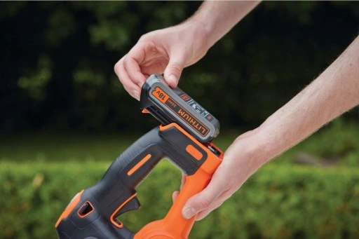 Nożyce akum. do żywopłotu 18V 2.0Ah Black & Decker