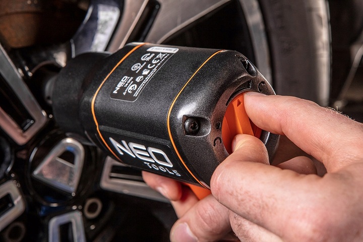 Klucz udarowy pneumatyczny, 1/2, 1300 Nm NEO 14-002