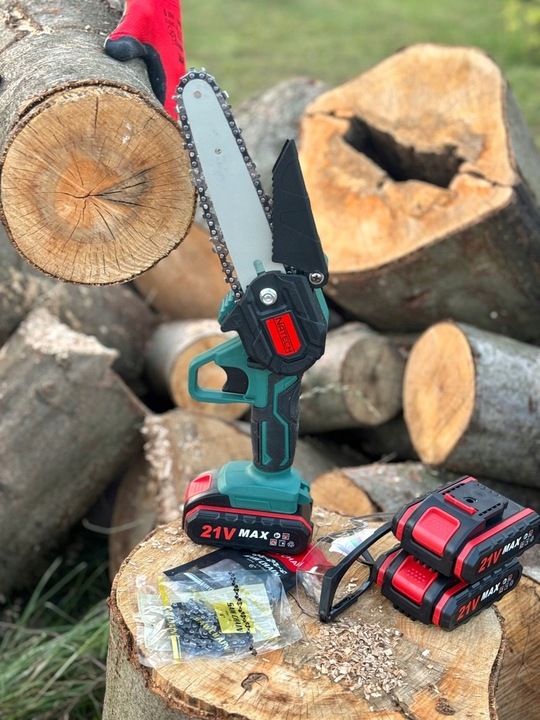 PIŁA AKUMULATOROWA ELEKTRYCZNA RĘCZNA MINI 6'' 2x AKUMULATOR + 1x ŁAŃCUCH