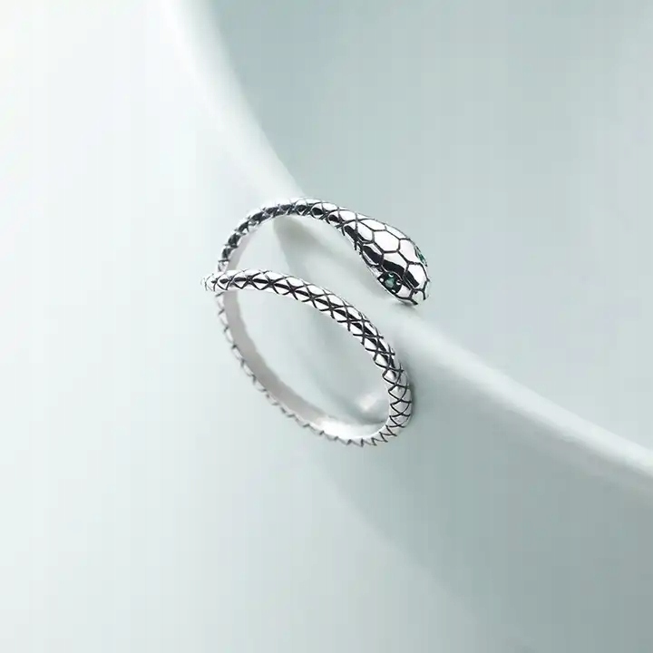 Pierścionek otwarty srebrny regulowany WĄŻ ŻMIJA