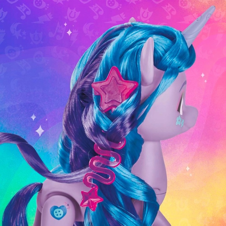 MY LITTLE PONY KUCYK IZZY MOONBOW + 16 AKCESORIÓW DO CZESANIA I OZDOBY