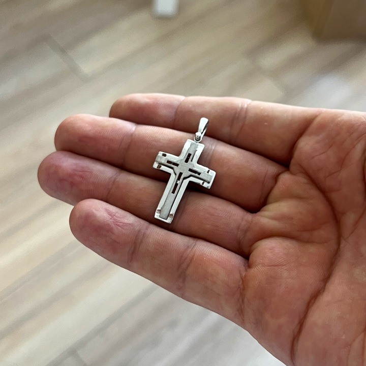 SATYNOWANY SREBRNY MĘSKI KRZYŻ RODOWANE SREBRO 925 MASYWNY KRZYŻYK + GRAWER