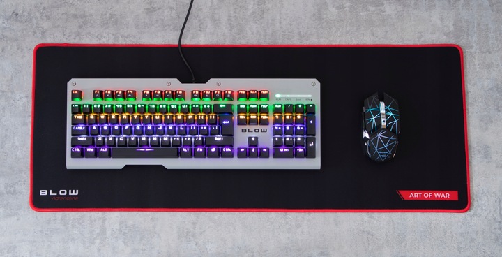 MYSZKA GAMINGOWA DLA GRACZY BEZPRZEWODOWA MYSZ OPTYCZNA LED RGB + PODKŁADKA