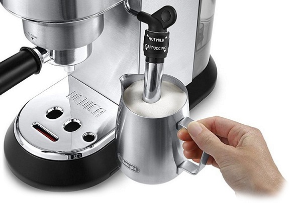 Ekspres do kawy ciśnieniowy De'Longhi EC685.M 1350W srebrny