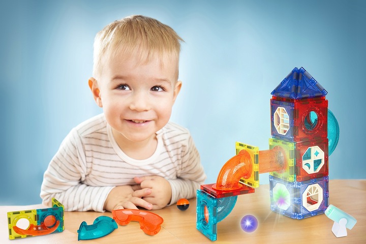 KLOCKI MAGNETYCZNE KONSTRUKCYJNE ŚWIECĄCY TOR Dla Dzieci MAGNETIC TILES 75