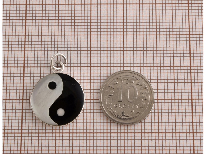 WISIOR YIN YANG DOBRO I ZŁO SIŁY WSZECHŚWIATA w0572