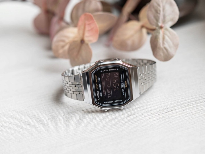 ZEGAREK CASIO ABL-100WE-1BEF VINTAGE SREBRNY BLUETOOH KROKOMIERZ DATOWNIK