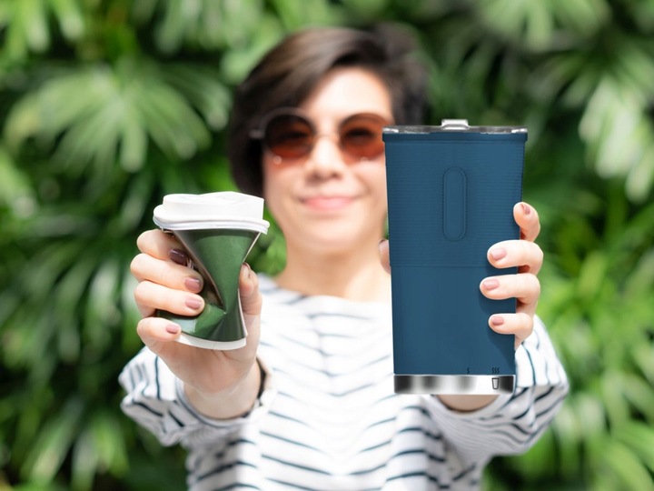 KUBEK TERMICZNY ZE WSKAŹNIKIEM TEMPERATURY 380ml PODRÓŻNY DO AUTA PODGRZEWA