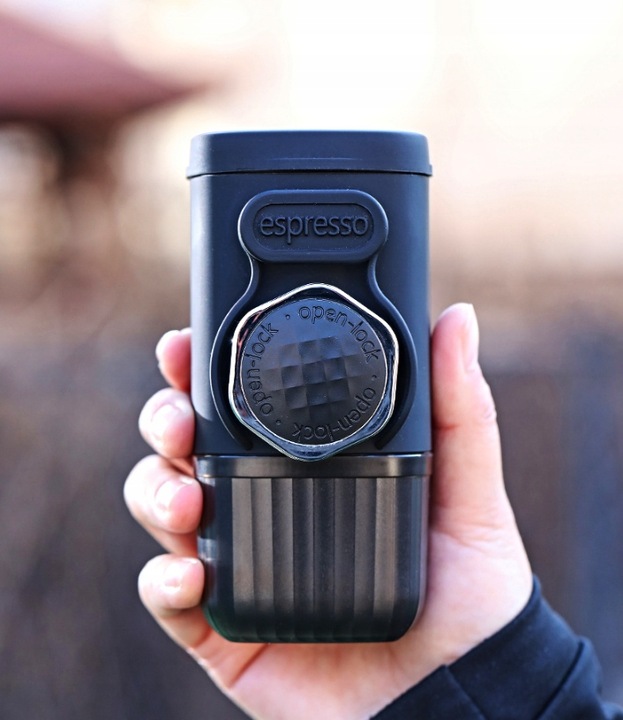 Przenośny ręcznie prasowany ekspres do kawy na zewnątrz