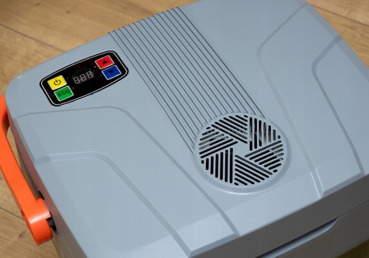 LODÓWKA TURYSTYCZNA SAMOCHODOWA 12V 230V USB FUNKCJA GRZANIA