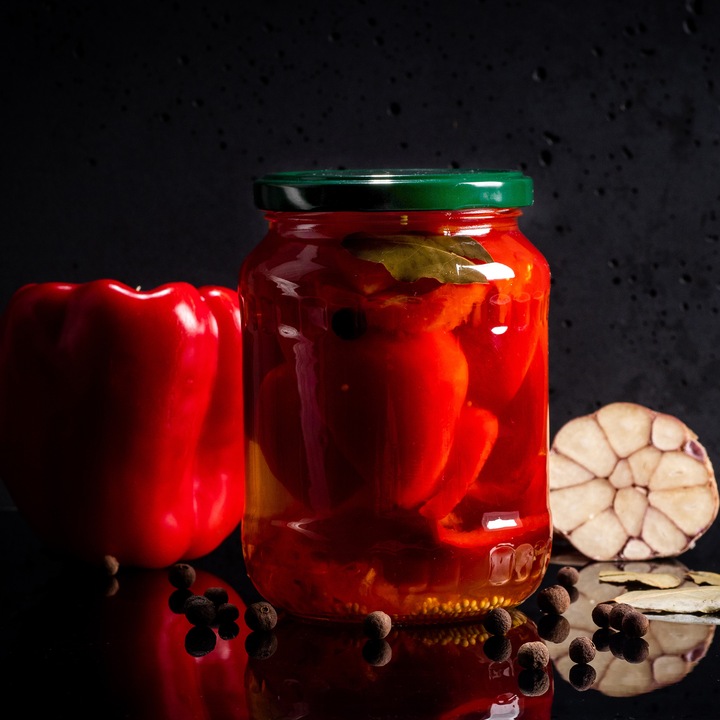 SŁOIK 720 ml SŁOIKI NA PRZETWORY MIÓD OGÓRKI WIECZKA ZAKRĘTKI 24 SZT FI 82