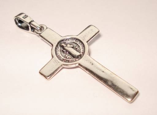 Krzyżyk krzyż 4,3 cm św. Benedykta 3 g SREBRO 925