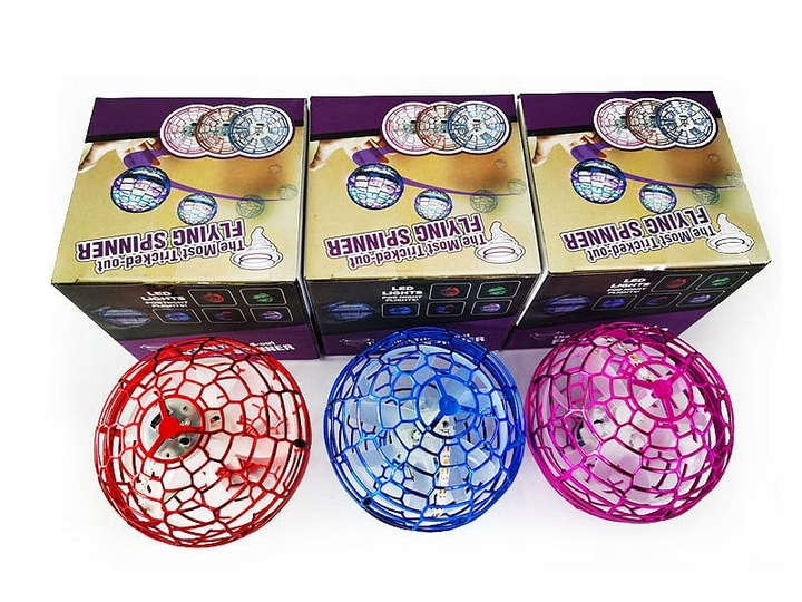 UCIEKAJĄCA KULA ZE ŚWIATŁEM PIŁKA LATAJĄCE UFO ŚWIECĄCA Z PILOTEM