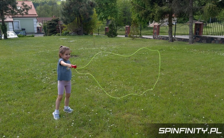 SPINFINITY - WYJĄTKOWA ZABAWKA ŚWIETLNA - LOOP LASSO / ZIPSTRING