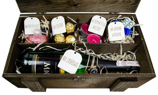 KUFEREK SKRZYNKA PREZENT NA URODZINY URODZINOWY 18 30 40 50