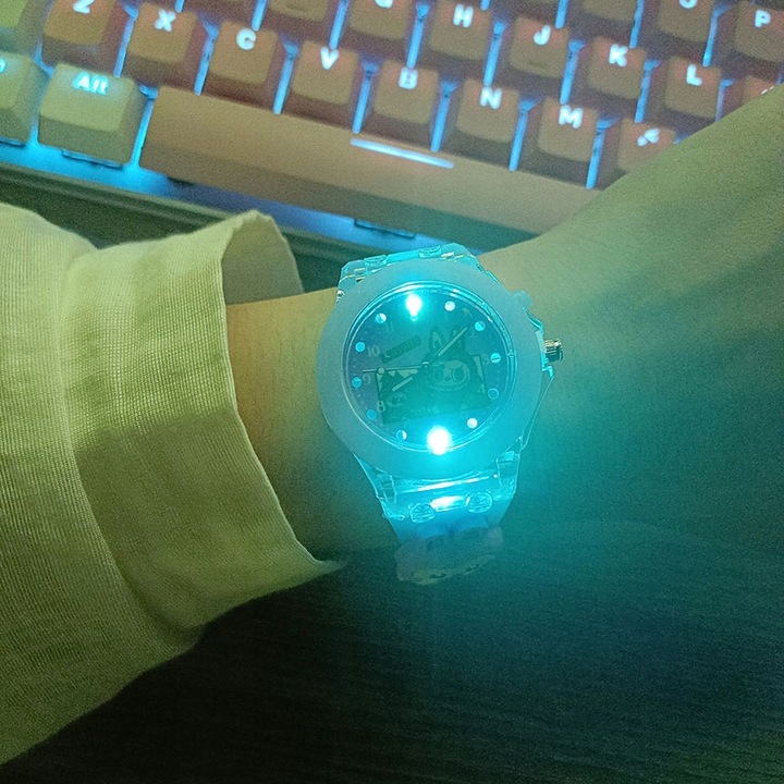 zegarek LABUBU ledowy ŚWIECĄCY dziecięcy młodzieżowy modny wskazówkowy