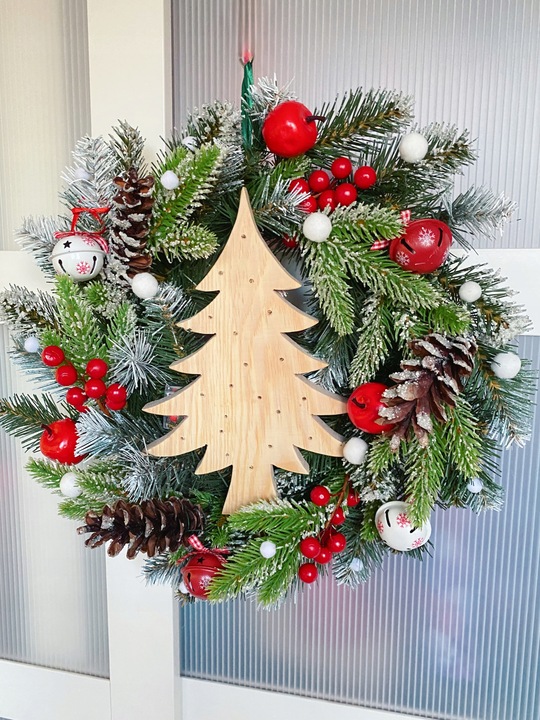 HANDMADE 37 Wianek świąteczny choinka led wieniec stroik na drzwi DREWNO