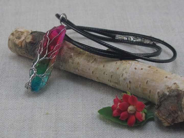 WISIOREK kamień KWARC TĘCZOWY drzewo ŻYCIA [W301]