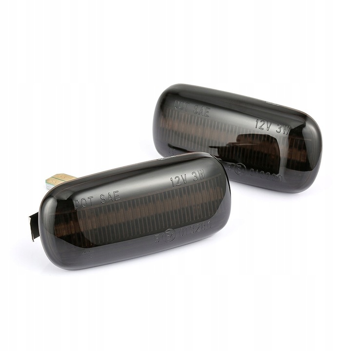 Kierunkowskazy LED A3 S3 8P A4 S4 RS4 B6 B7 A6 S6 RS6 C6 dynamiczne dymione