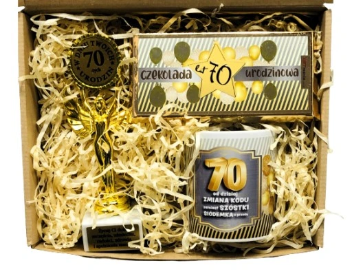 Prezent Na Urodziny 18-99 Zestaw Kosz Prezentowy Statuetka Kubek Czekolada