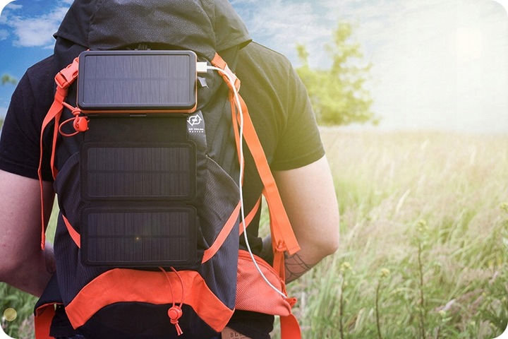 PANCERNY POJEMNY DUŻY POWERBANK SOLARNY 16000 mAh